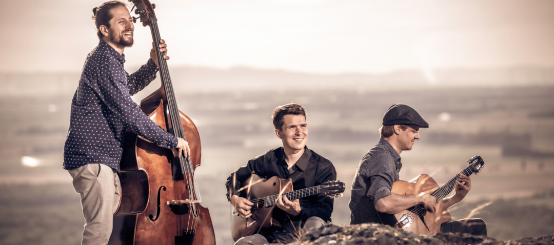Diknu Schneeberger Trio by Christoph Lehner